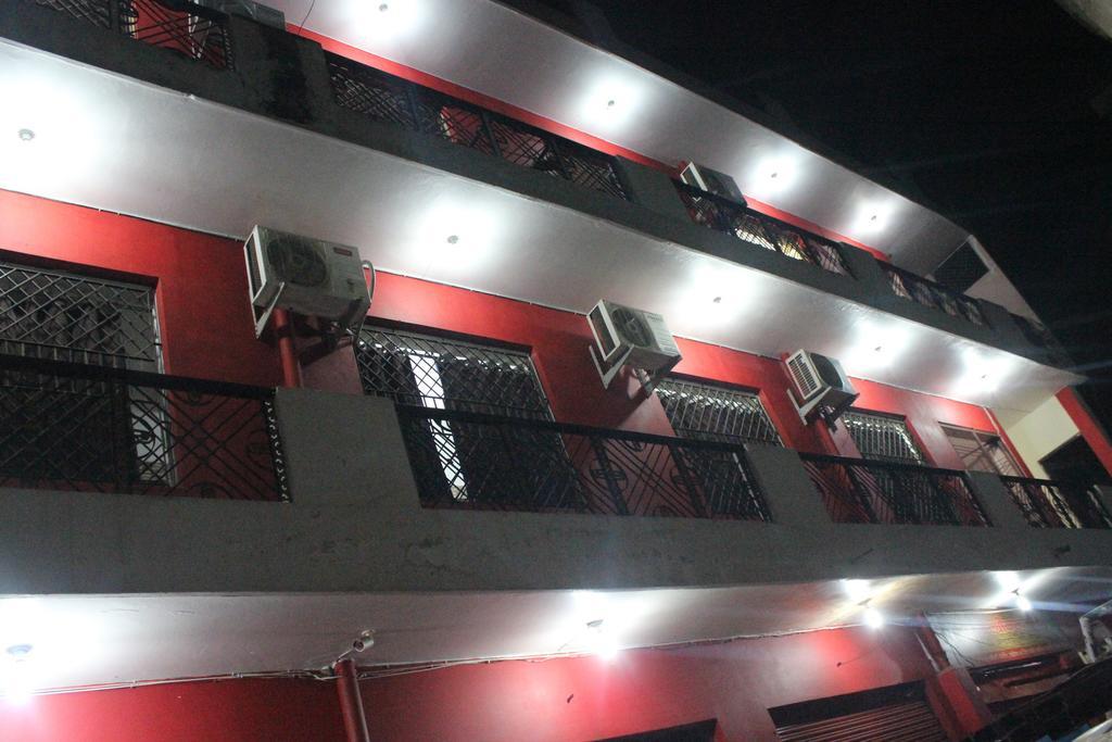 Hotel Kanishka Varanasi Exterior foto